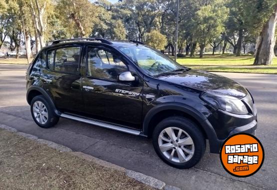 Autos - Renault Sandero 2013 GNC 153300Km - En Venta