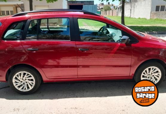 Autos - Volkswagen Suran 2017 GNC 101000Km - En Venta