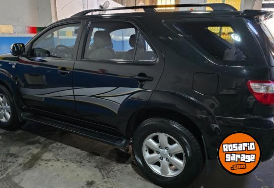 Camionetas - Toyota sw4 srv 2010 Diesel 166000Km - En Venta