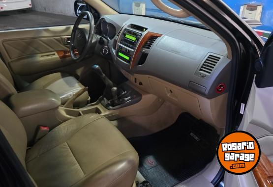 Camionetas - Toyota sw4 srv 2010 Diesel 166000Km - En Venta