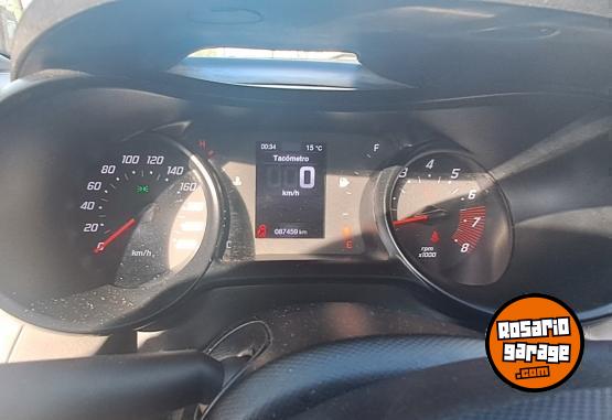 Autos - Fiat Cronos drive 2020 GNC 88000Km - En Venta