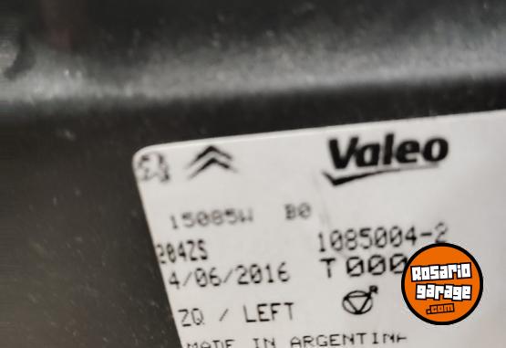 Accesorios para Autos - Óptica de Peugeot 206 lado volante - En Venta