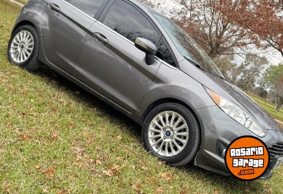 Autos - Ford Fiesta Titanium 2015 Nafta 95000Km - En Venta