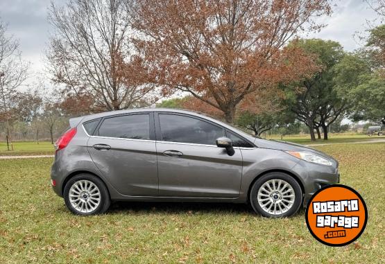 Autos - Ford Fiesta Titanium 2015 Nafta 95000Km - En Venta