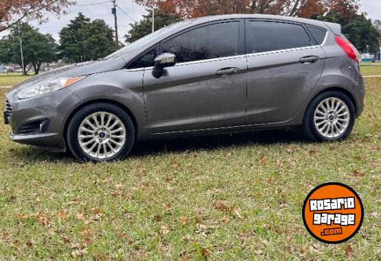 Autos - Ford Fiesta Titanium 2015 Nafta 95000Km - En Venta