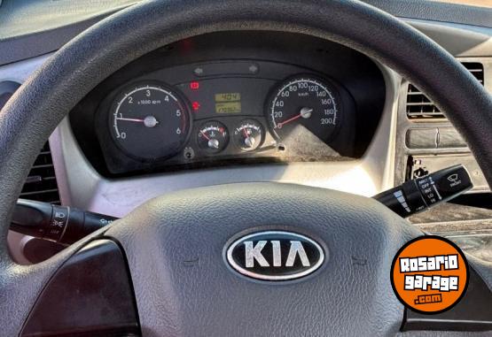 Camiones y Gras - Kia K2500 - En Venta
