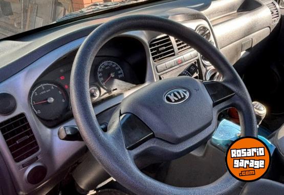Camiones y Gras - Kia K2500 - En Venta