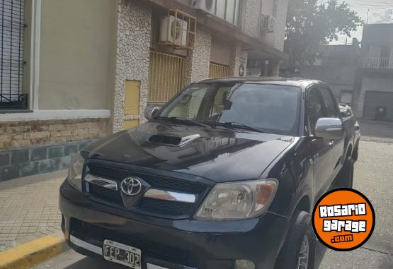 Camionetas - Toyota HILUX 4X2 C/D SR 3 2006 Diesel 302000Km - En Venta