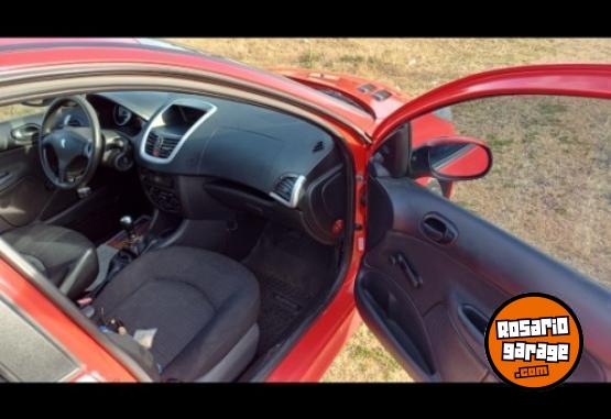 Autos - Peugeot 207 compact active 1.4 N 2014 GNC 132000Km - En Venta