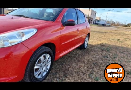 Autos - Peugeot 207 compact active 1.4 N 2014 GNC 132000Km - En Venta