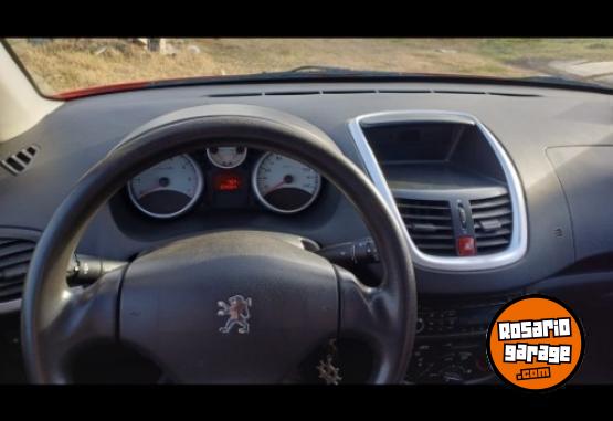 Autos - Peugeot 207 compact active 1.4 N 2014 GNC 132000Km - En Venta