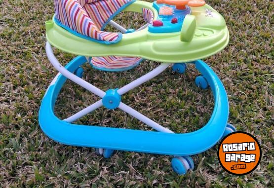 Artculos para beb - Andador musical - En Venta