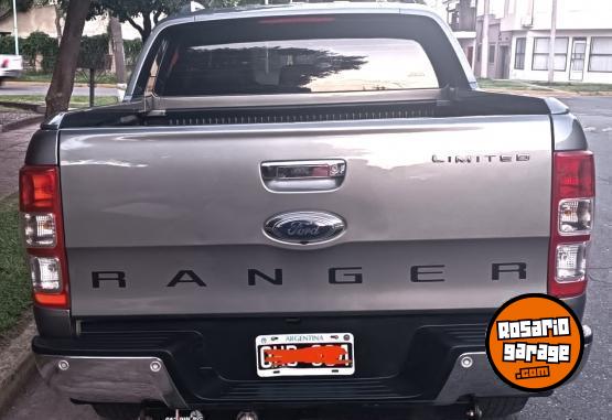 Camionetas - Ford RANGER 3.2 LIMITED 4x4 2014 Diesel 180000Km - En Venta