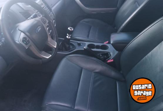 Camionetas - Ford RANGER 3.2 LIMITED 4x4 2014 Diesel 180000Km - En Venta