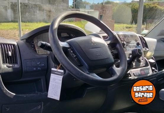 Utilitarios - Peugeot Boxer 2.2 hdi 2019 Diesel 270000Km - En Venta