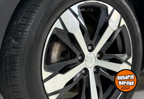 Autos - Peugeot 3008 2018 Nafta 27800Km - En Venta