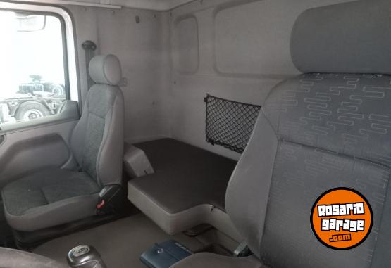 Camiones y Gras - VOLKSWAGEN 17280 TRACTOR C/ CABINA DORMITORIO - En Venta