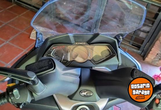 Motos - Kymco Downtown 350i 2023 Nafta 3500Km - En Venta