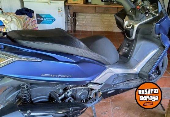 Motos - Kymco Downtown 350i 2023 Nafta 3500Km - En Venta