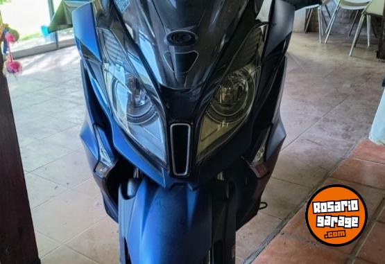 Motos - Kymco Downtown 350i 2023 Nafta 3500Km - En Venta