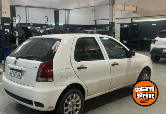 Autos - Fiat Palio 2016 GNC 110000Km - En Venta