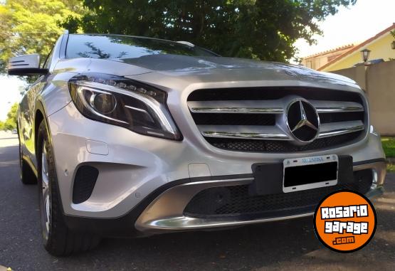 Autos - Mercedes Benz GLA 200 2015 Nafta 98500Km - En Venta