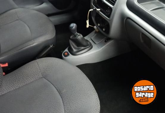 Autos - Renault Clio 2010 Nafta 265000Km - En Venta