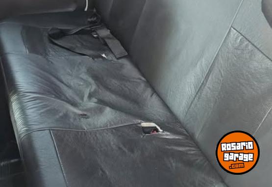 Utilitarios - Renault KANGOO PH3 AUTH. PLUS 1.6 2015 GNC 185000Km - En Venta