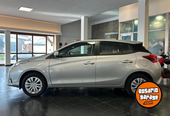 Autos - Toyota YARIS 1.5 5 PTAS XS CVT 2025 Nafta 0Km - En Venta
