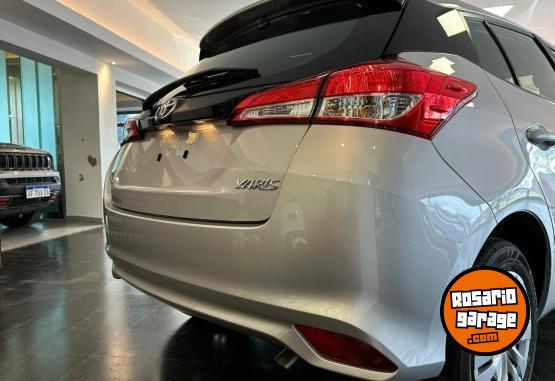 Autos - Toyota YARIS 1.5 5 PTAS XS CVT 2025 Nafta 0Km - En Venta