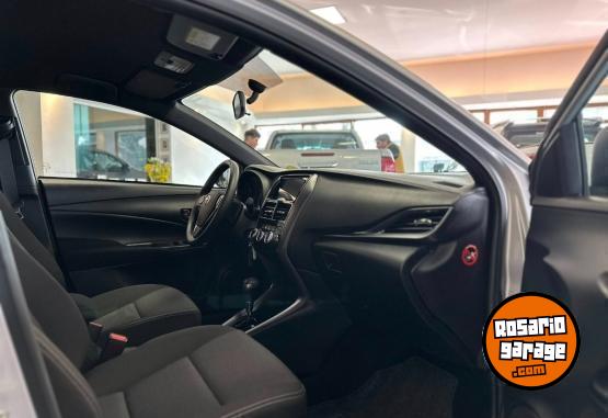 Autos - Toyota YARIS 1.5 5 PTAS XS CVT 2025 Nafta 0Km - En Venta