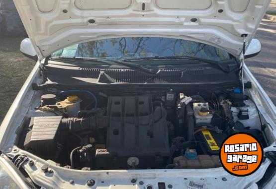 Autos - Fiat Siena 2013 GNC 186000Km - En Venta