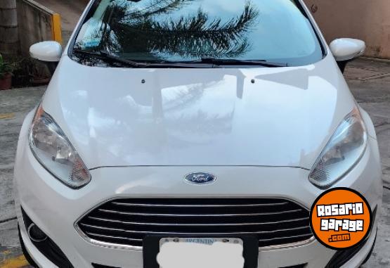 Autos - Ford Fiesta KD 2015 Nafta 120700Km - En Venta