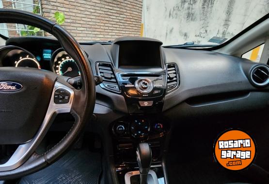 Autos - Ford Fiesta KD 2015 Nafta 120700Km - En Venta