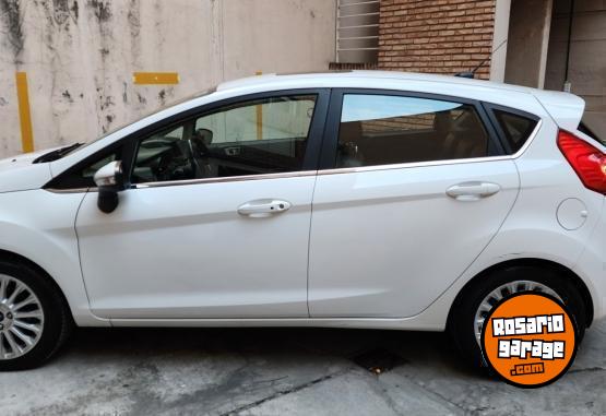 Autos - Ford Fiesta KD 2015 Nafta 120700Km - En Venta