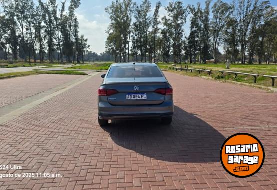 Autos - Volkswagen VIRTUS TRENDLINE 2019 Nafta 58000Km - En Venta