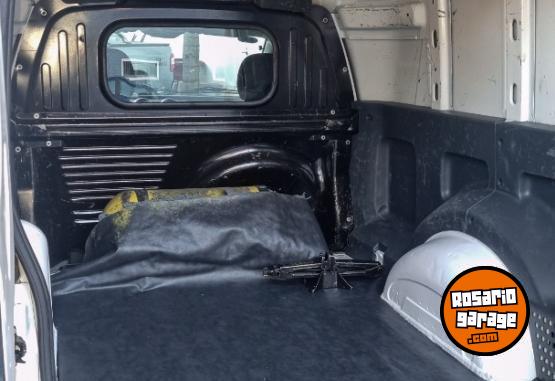 Utilitarios - Fiat Fiorino 2019 GNC 131000Km - En Venta