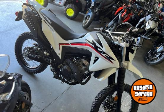 Motos - Honda TORNADO 300 L 2025 Nafta 0Km - En Venta