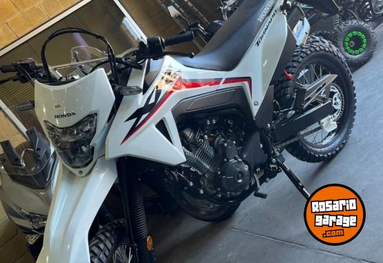 Motos - Honda TORNADO 300 L 2025 Nafta 0Km - En Venta
