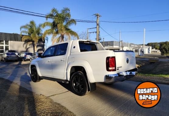 Camionetas - Volkswagen Amarok DC Highline 180CV 2022 Diesel 91000Km - En Venta