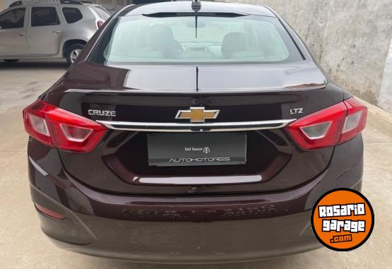 Autos - Chevrolet Cruze 2017 Nafta 94000Km - En Venta