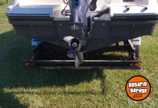Embarcaciones - BERMUDA DISCOVERY 190 CON MOTOR MARCA YAMAHA DE 150 HP 4T - En Venta