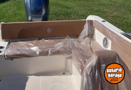 Embarcaciones - BERMUDA DISCOVERY 190 CON MOTOR MARCA YAMAHA DE 150 HP 4T - En Venta