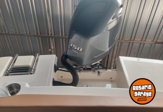 Embarcaciones - BERMUDA DISCOVERY 190 CON MOTOR MARCA YAMAHA DE 150 HP 4T - En Venta