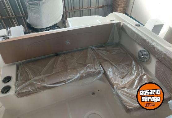 Embarcaciones - BERMUDA DISCOVERY 190 CON MOTOR MARCA YAMAHA DE 150 HP 4T - En Venta