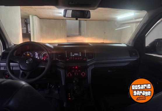 Camionetas - Volkswagen Amarok trendline 2021 Diesel 160000Km - En Venta