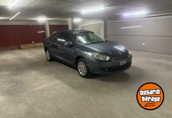 Autos - Renault Fluence dinamique 2.0 2013 Nafta 140000Km - En Venta