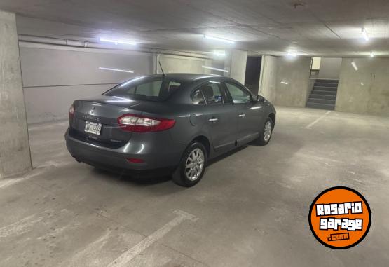 Autos - Renault Fluence dinamique 2.0 2013 Nafta 140000Km - En Venta