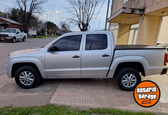 Camionetas - Volkswagen AMAROK TRENDLINE 140CV 2018 Diesel 215000Km - En Venta