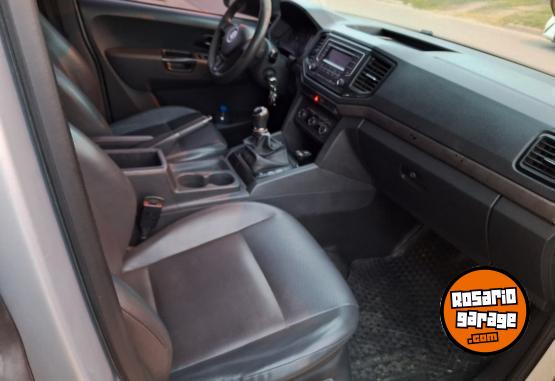 Camionetas - Volkswagen AMAROK TRENDLINE 140CV 2018 Diesel 215000Km - En Venta